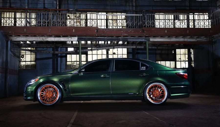  Lexus LS600h L by Fox Marketing 2010 года  (фото 4 из 4)